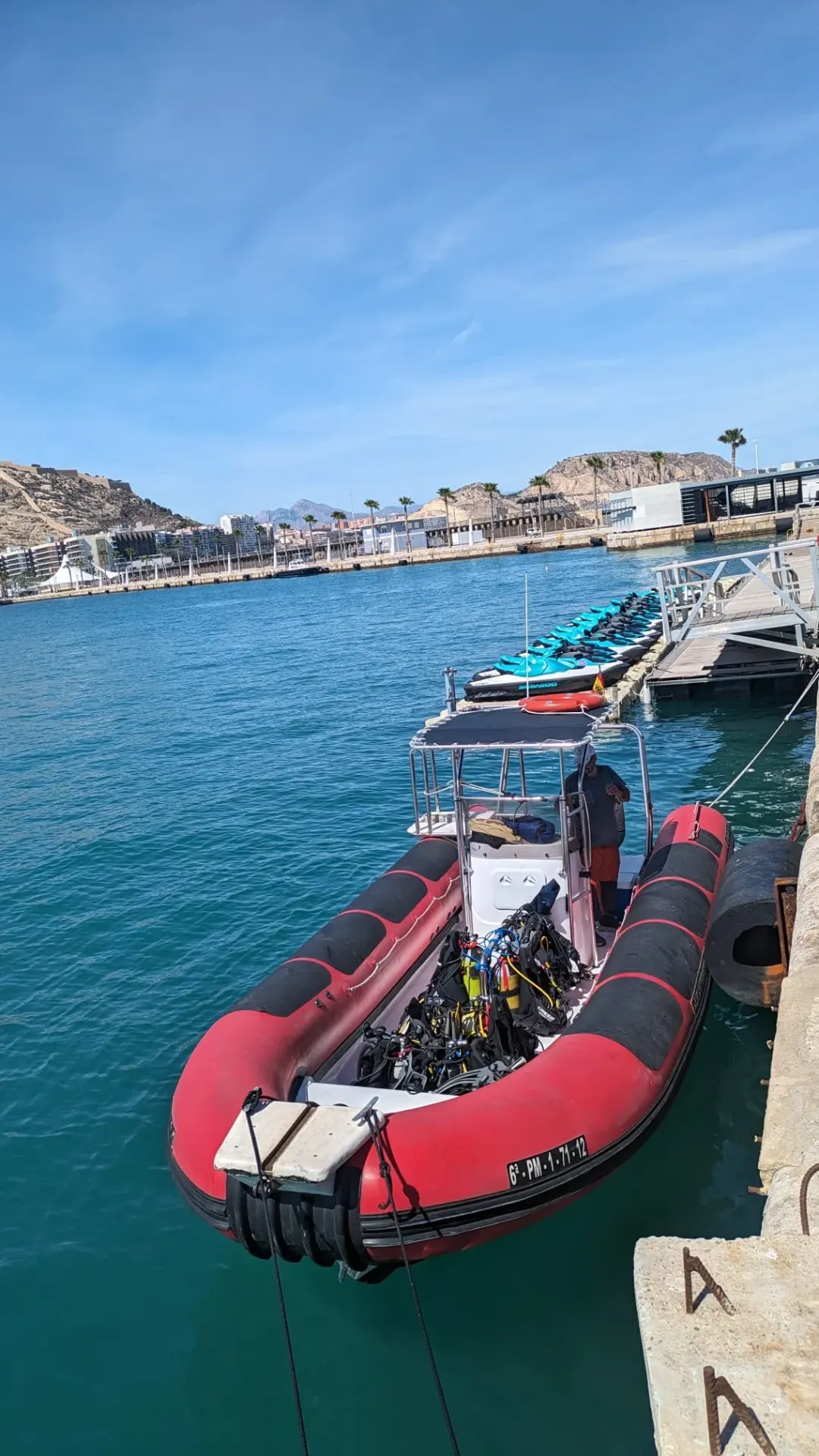 Alquiler Barco con Patrón medio día - 580€ - Reserva 50%